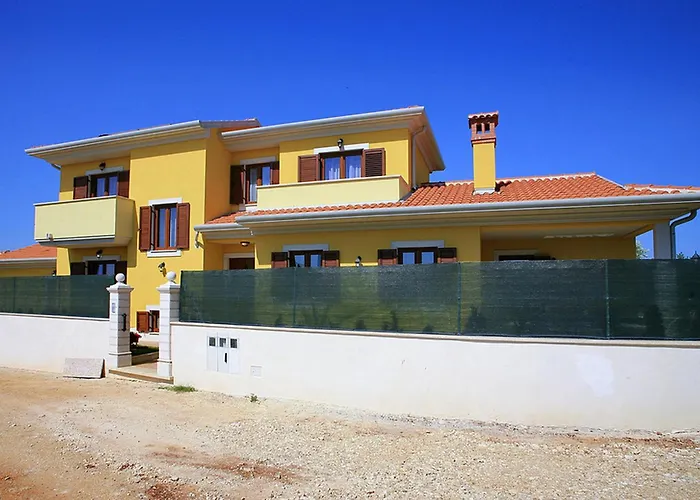 Tatil Evi Dora